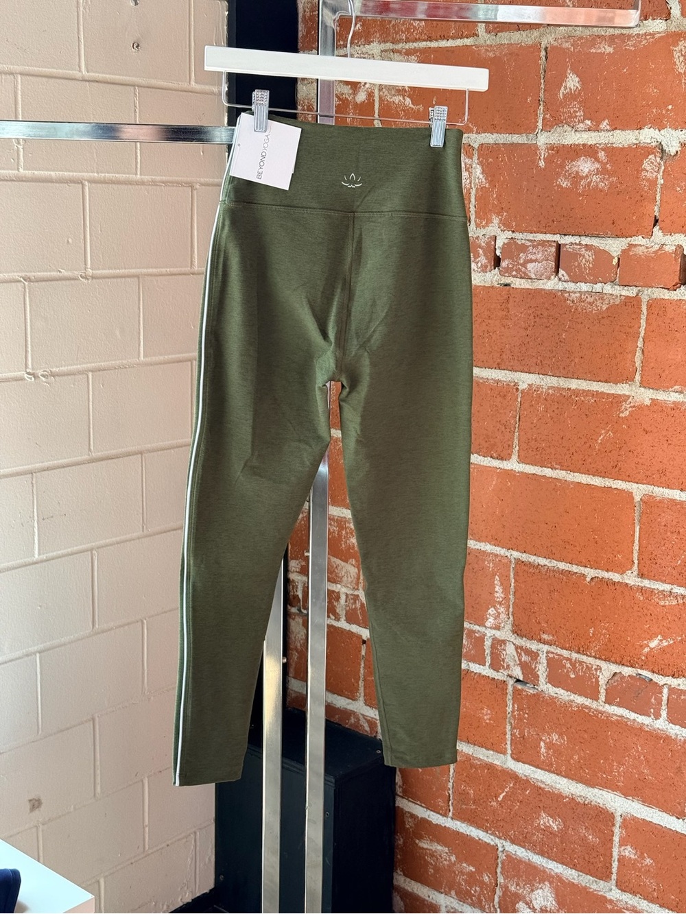 Women’s Olive Green High-Waist Leggings - Picture 4 of 5